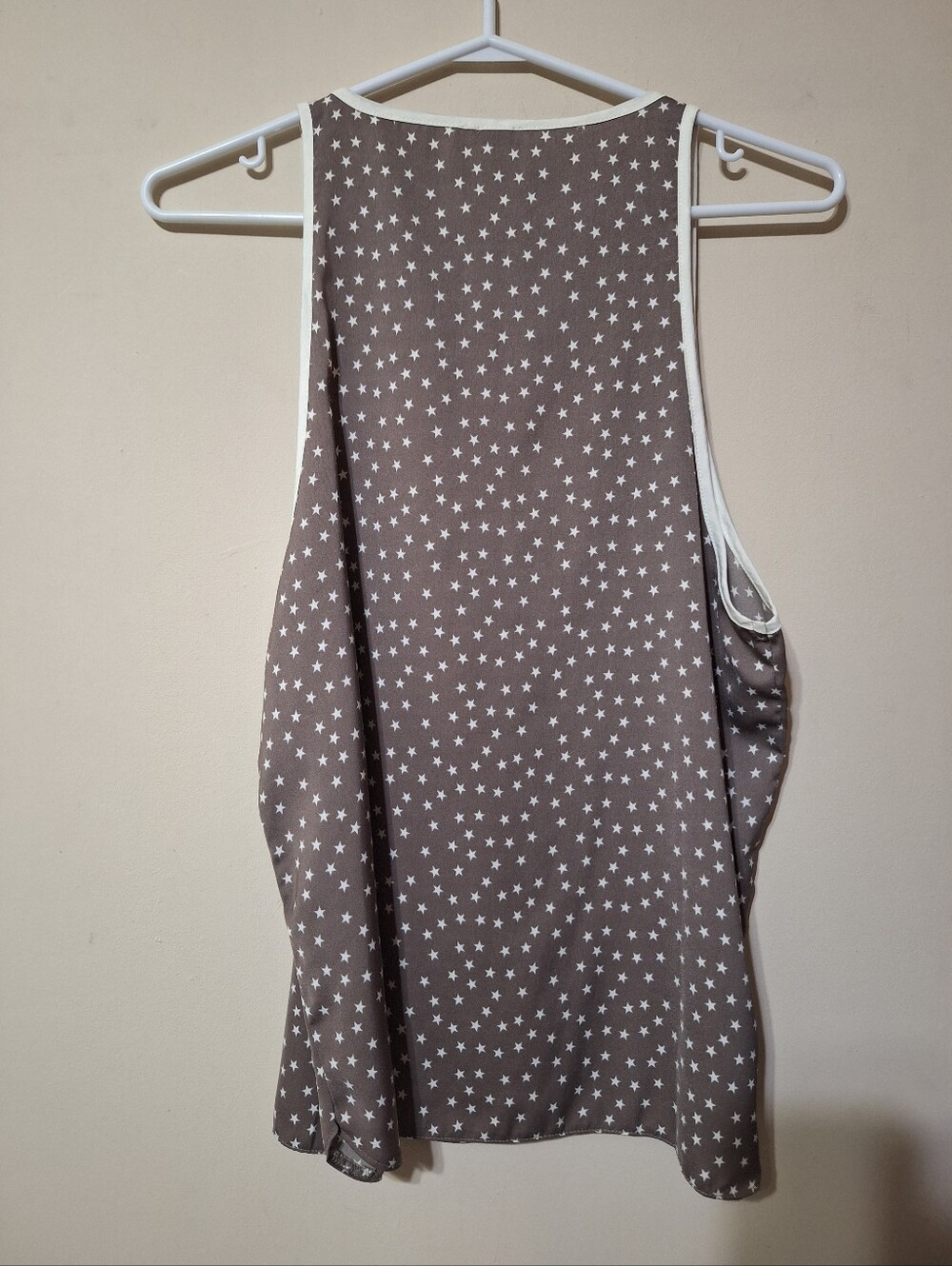 Aerie Taupe Satin Star Print Scoop Neck Tank Top Grey Brown Size S - Picture 10 of 10